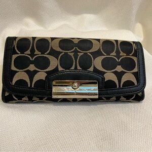 Vintage Coach Black Tan Signature Long Wallet Zip Pocket Light Wear See Pics